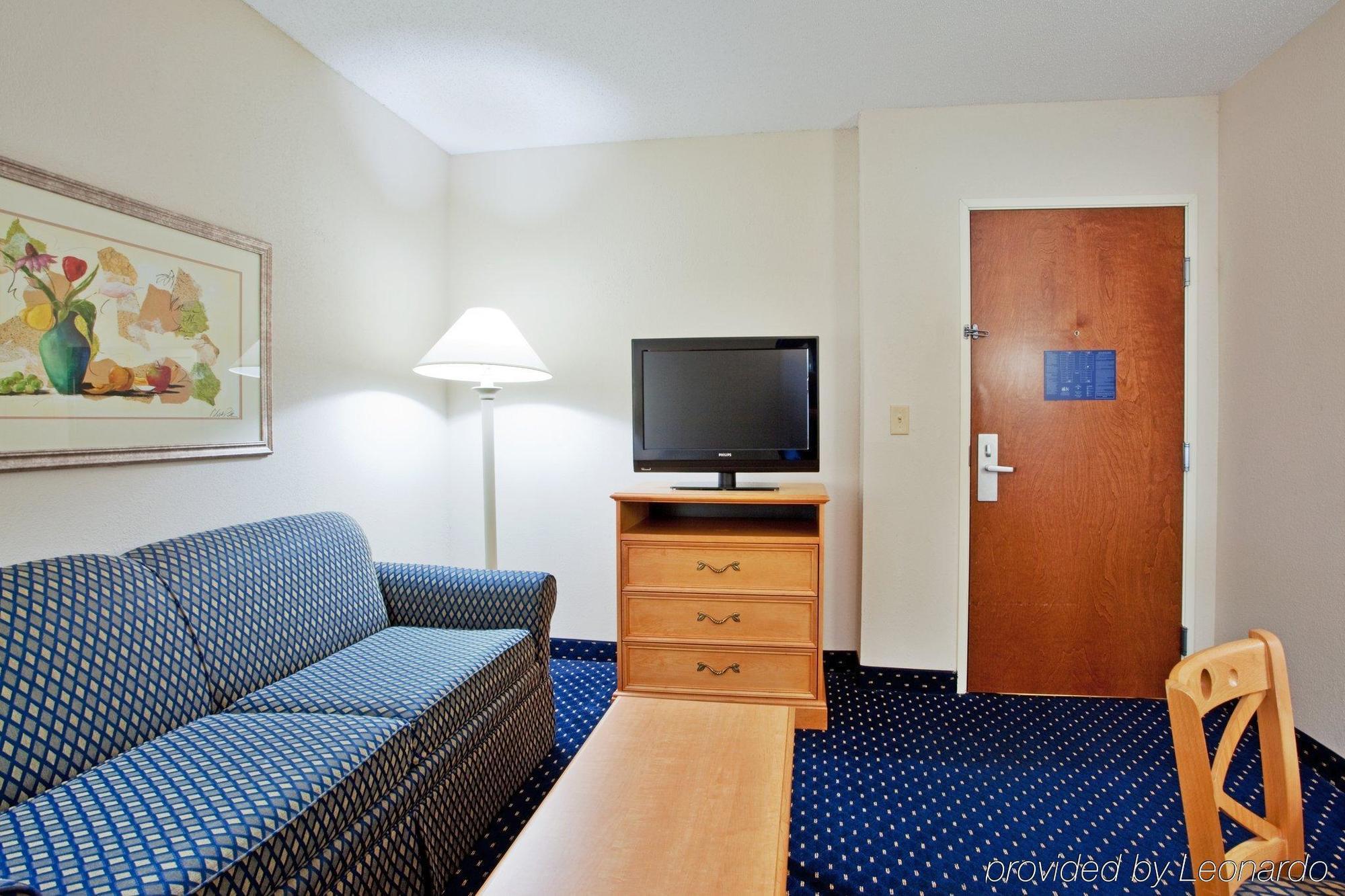 Holiday Inn Express Ashland By Ihg Room photo